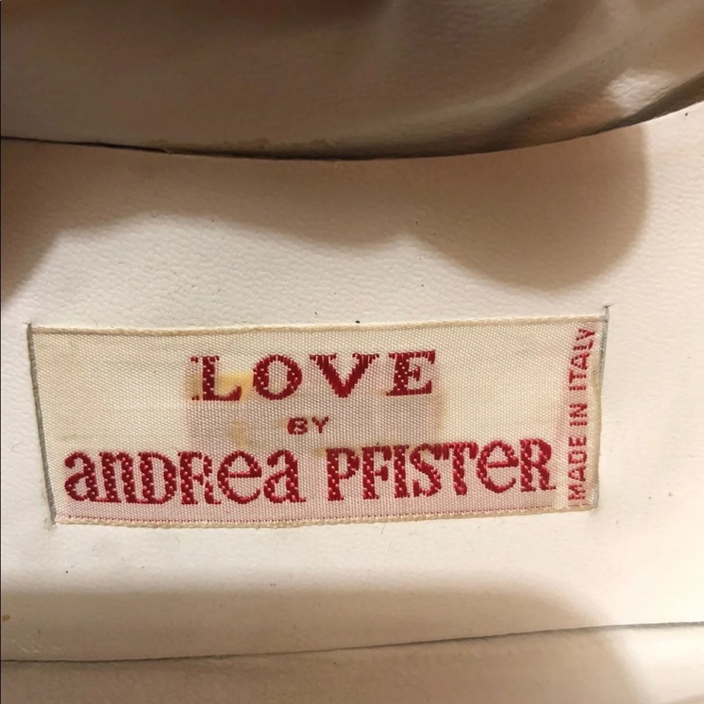Adorable Vintage Andrea Pfister heart shoes - Picture 5 of 6